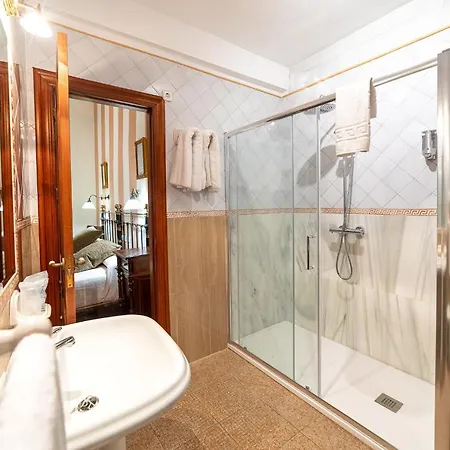 Alvar Fanez Hotel 4*