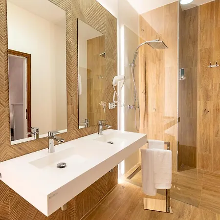 Hotel Alvar Fanez